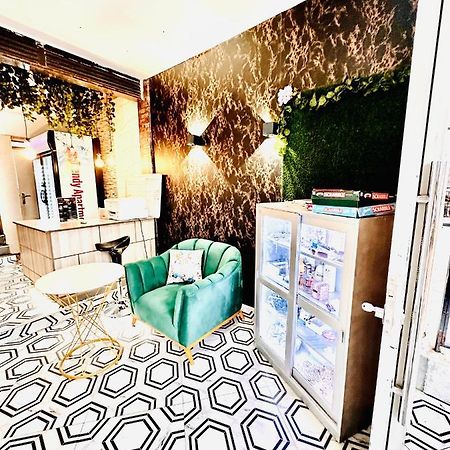 Trendy Apartments エンテベ エクステリア 写真