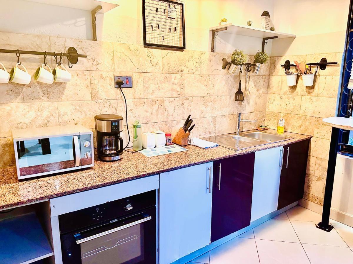 Trendy Apartments エンテベ エクステリア 写真